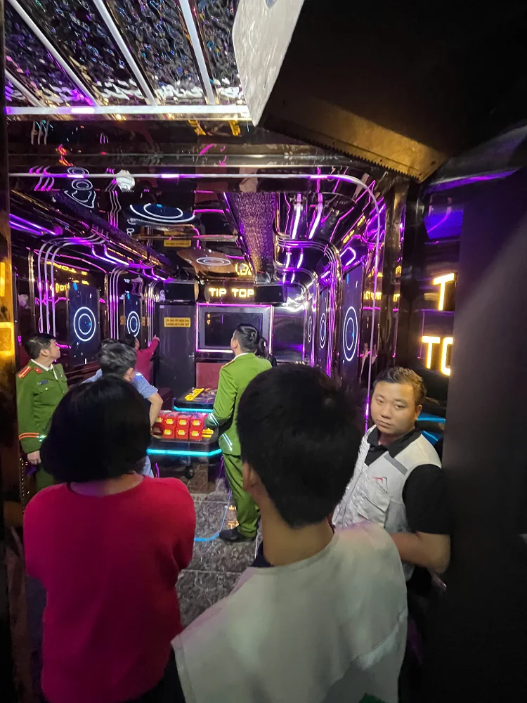 Karaoke Tiptop – 09 Văn Tiến Dũng