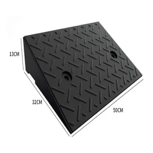 Bục cao su chặn lùi xe có rãnh nước 50cm