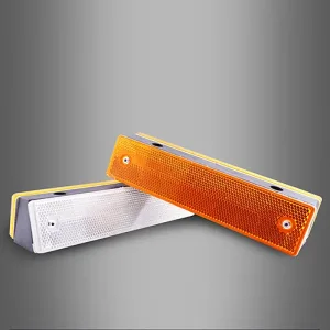 Tiêu đường phản quang hình chữ nhật dẫn đường
