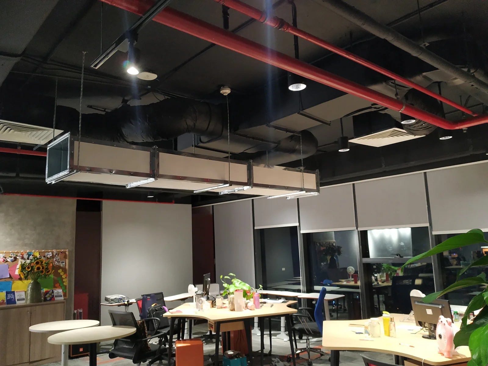 Hội sở ngân hàng MSB – Tòa nhà TNR 54A Nguyễn Chí Thanh, Hà Nội